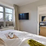 Helle Deel * フェーマルン